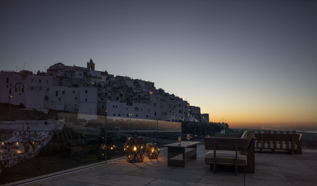 Rich results on Google's SERP when searching for "Vista Ostuni"