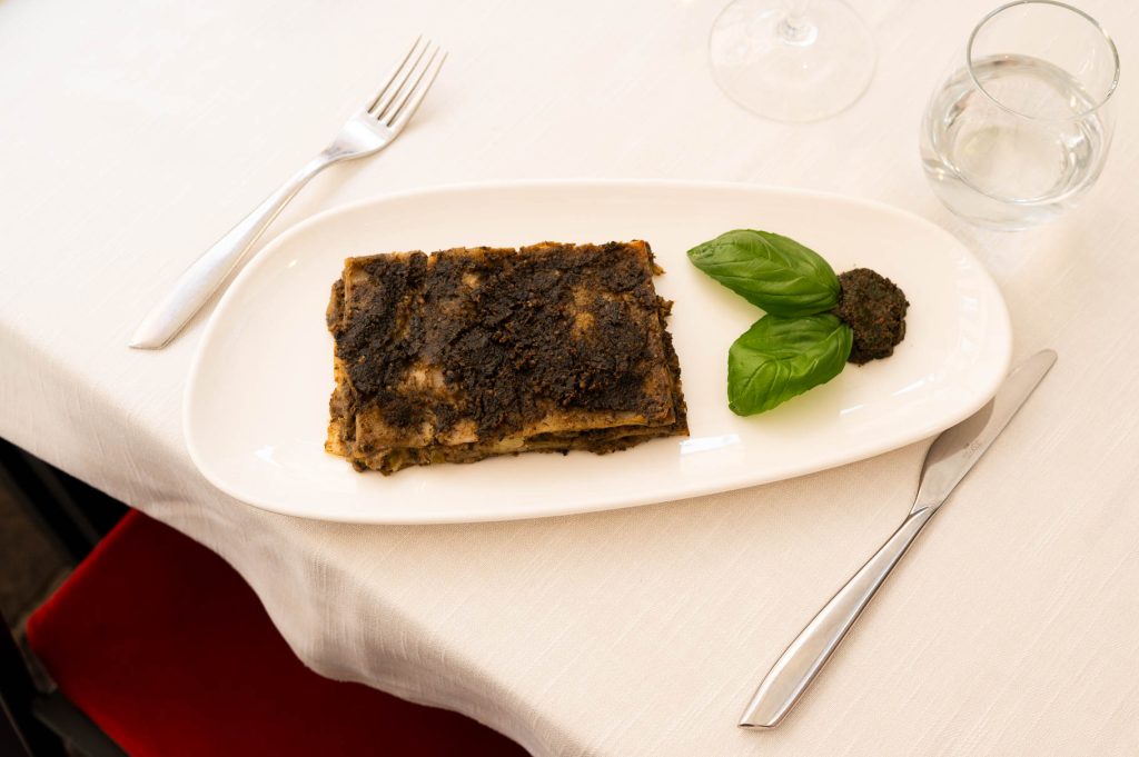 Rich results on Google's SERP when searching for "Lasagna"
