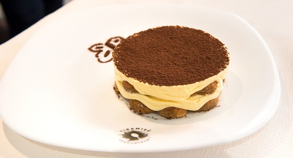 Rich results on Google's SERP when searching for "Tiramisù"